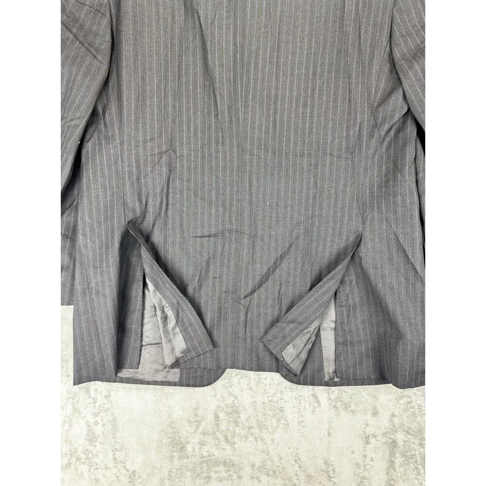 Canali Mens 38R Gray Pinstripe Wool Suit Blazer Jacket Made in Italy luxury